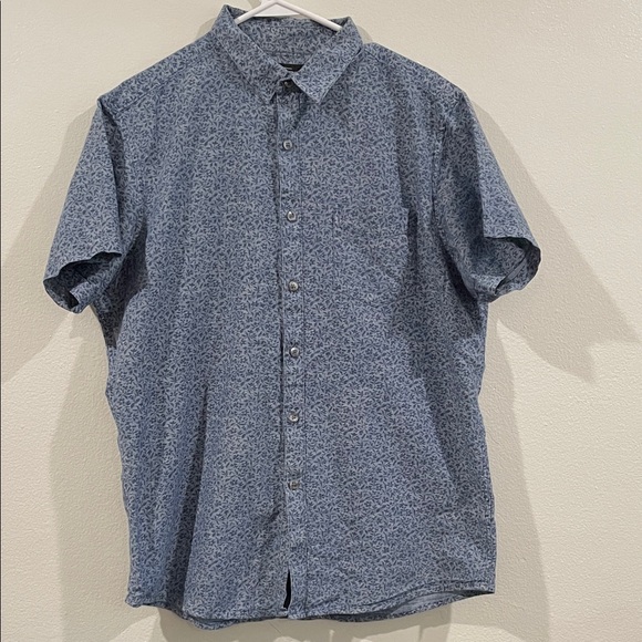 Marc Anthony Blue Floral Casual Shirt - Picture 1 of 7